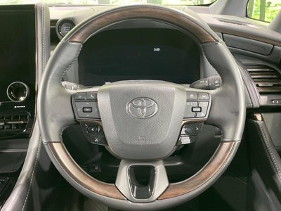 2024 Toyota ALPHARD — фото 12