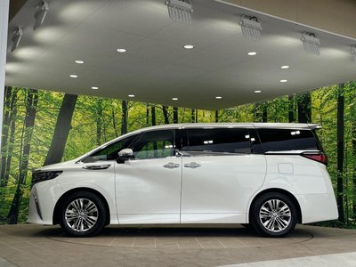 2024 Toyota ALPHARD — фото 28
