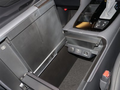 2024 Toyota ALPHARD 照片 18