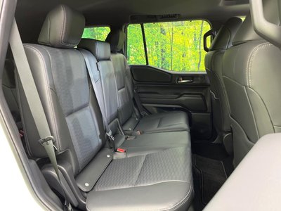 2024 Toyota LAND CRUISER 250 photo 10