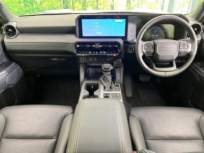 2024 Toyota LAND CRUISER 250 photo 2