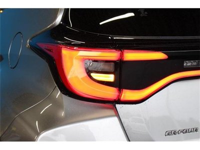 صورة 41 لـ 2025 Toyota GR YARIS