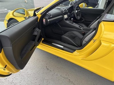 2016 Porsche CAYMAN thumbnail 29