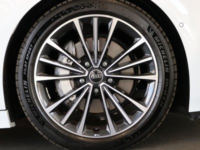 صورة 34 لـ 2025 AUDI A6 AVANT E-TRON