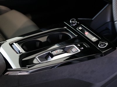 صورة 12 لـ 2025 AUDI A6 AVANT E-TRON