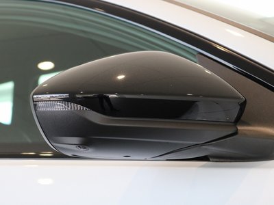 صورة 35 لـ 2025 AUDI A6 AVANT E-TRON
