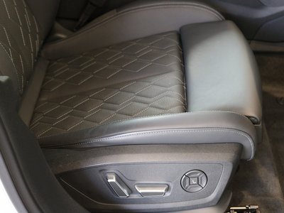 صورة 25 لـ 2025 AUDI A6 AVANT E-TRON