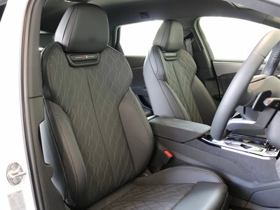 صورة 9 لـ 2025 AUDI A6 AVANT E-TRON