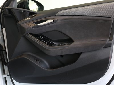 صورة 23 لـ 2025 AUDI A6 AVANT E-TRON
