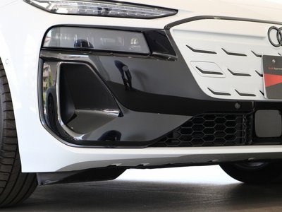 صورة 31 لـ 2025 AUDI A6 AVANT E-TRON
