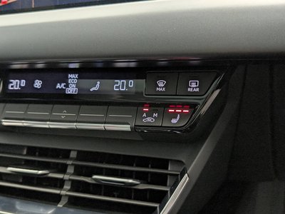 صورة 26 لـ 2022 AUDI E-TRON GT QUATTRO