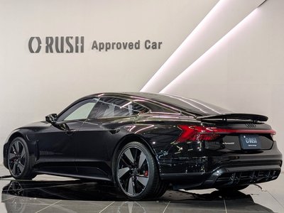 صورة 6 لـ 2022 AUDI E-TRON GT QUATTRO