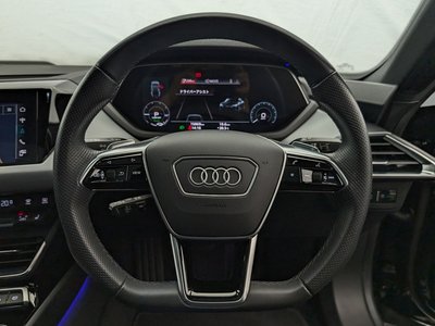 صورة 16 لـ 2022 AUDI E-TRON GT QUATTRO