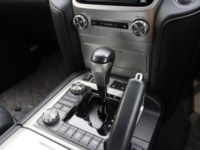 2015 Toyota LAND CRUISER 200 照片 13