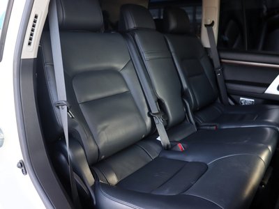 2015 Toyota LAND CRUISER 200 照片 7