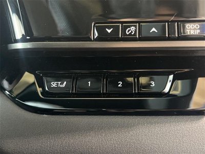 2024 Lexus RX photo 15