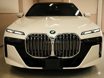 2023 BMW 7 SERIES photo 10