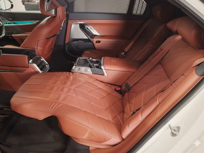 2023 BMW 7 SERIES photo 7
