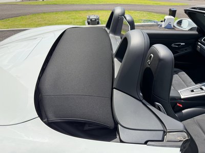 2016 Porsche BOXSTER thumbnail 41