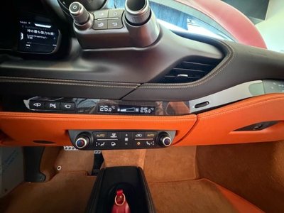 صورة مصغرة 22 لـ 2020 Ferrari F8 TRIBUTO