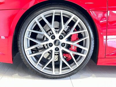 صورة 36 لـ 2017 AUDI R8 SPYDER
