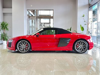 صورة 7 لـ 2017 AUDI R8 SPYDER