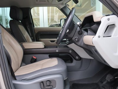 2021 LAND Rover DEFENDER thumbnail 38