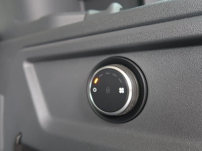 2021 LAND Rover DEFENDER thumbnail 31