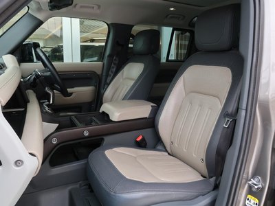 2021 LAND Rover DEFENDER thumbnail 28