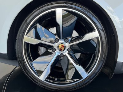 2022 Porsche TAYCAN thumbnail 28