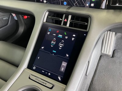 2022 Porsche TAYCAN thumbnail 20