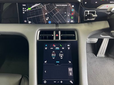 2022 Porsche TAYCAN thumbnail 21