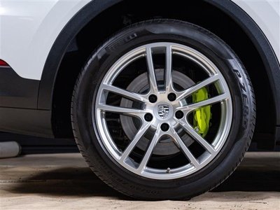 2020 Porsche CAYENNE photo 9