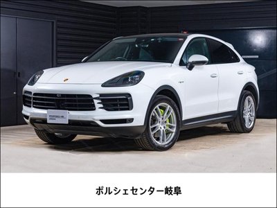 2020 Porsche CAYENNE photo 2