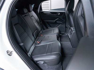 2020 Porsche CAYENNE thumbnail 18
