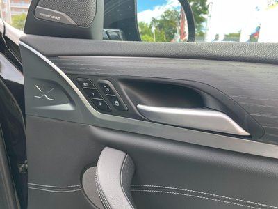2023 BMW X4 thumbnail 30