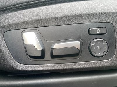 2023 BMW X4 thumbnail 32