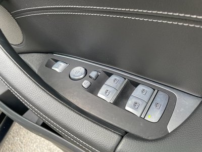 2023 BMW X4 thumbnail 31