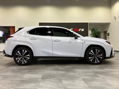 صورة 86 لـ 2023 Lexus UX