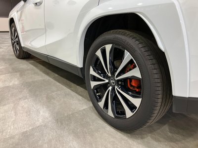 صورة 88 لـ 2023 Lexus UX