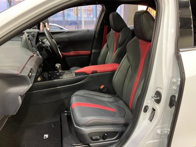صورة 94 لـ 2023 Lexus UX