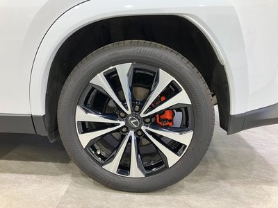 صورة 89 لـ 2023 Lexus UX