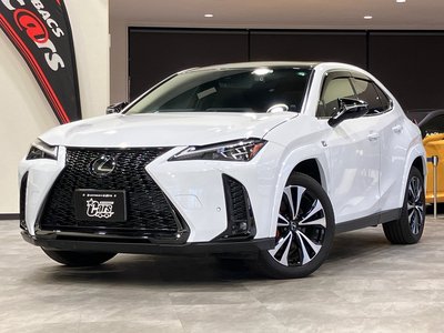 صورة 2 لـ 2023 Lexus UX