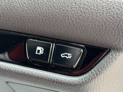صورة مصغرة 34 لـ 2025 Lexus NX