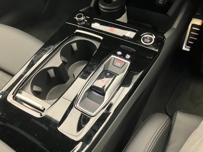 صورة 38 لـ 2026 AUDI A6 AVANT E-TRON