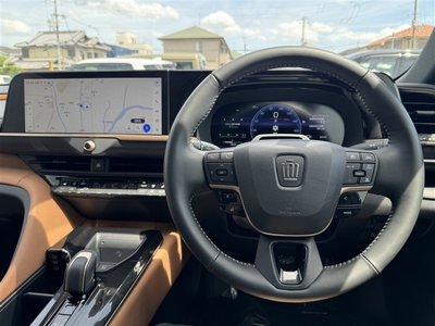 2023 Toyota CROWN SPORT photo 18