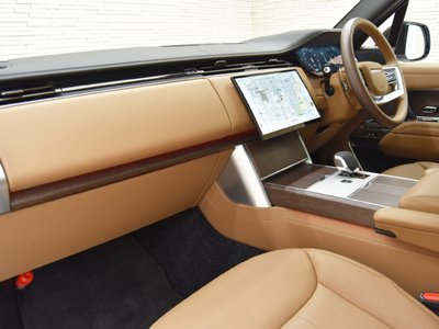 2025 LAND Rover RANGE ROVER photo 10