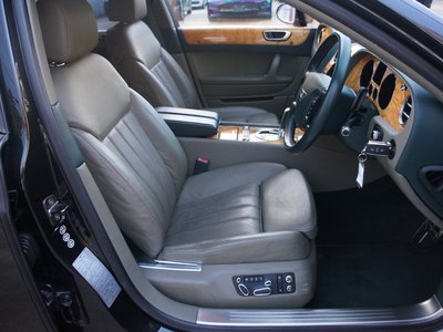 صورة 16 لـ 2005 Bentley CONTINENTAL