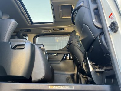 2023 Toyota ALPHARD — миниатюра 33