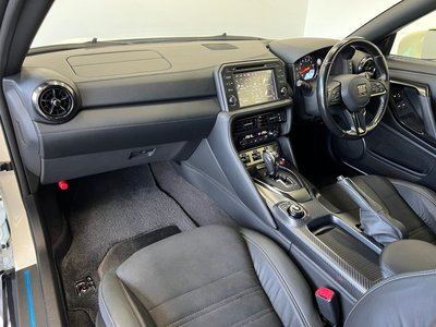 صورة 11 لـ 2019 Nissan GT-R
